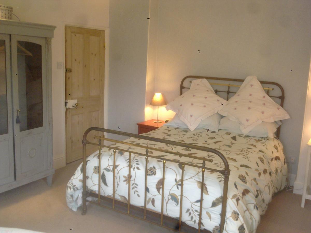 The Old Vicarage Bed And Breakfast Hindolveston Room photo